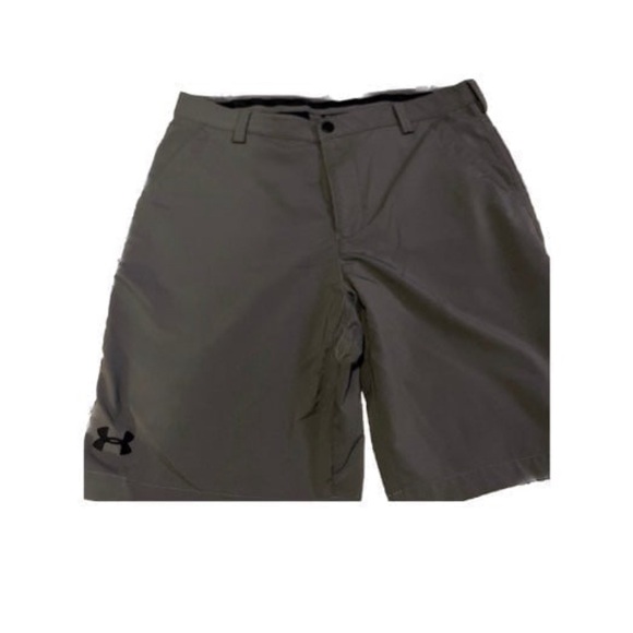 Under Armour Men's Flat Front Charcoal Shorts - Picture 5 of 6